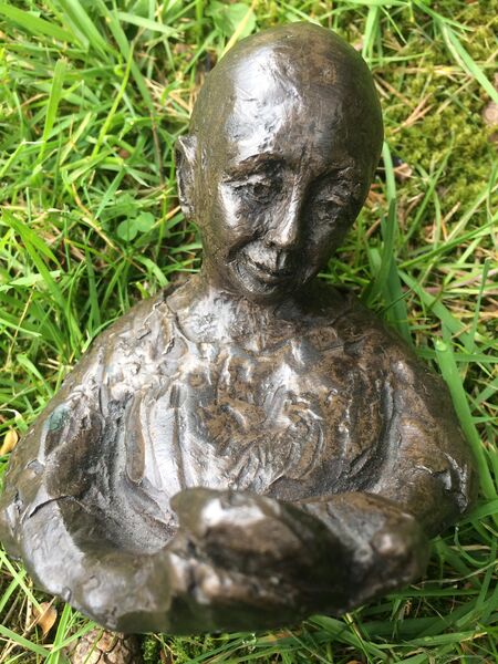 Bald Statements Bronzes Healing 1 - CH pic April 19